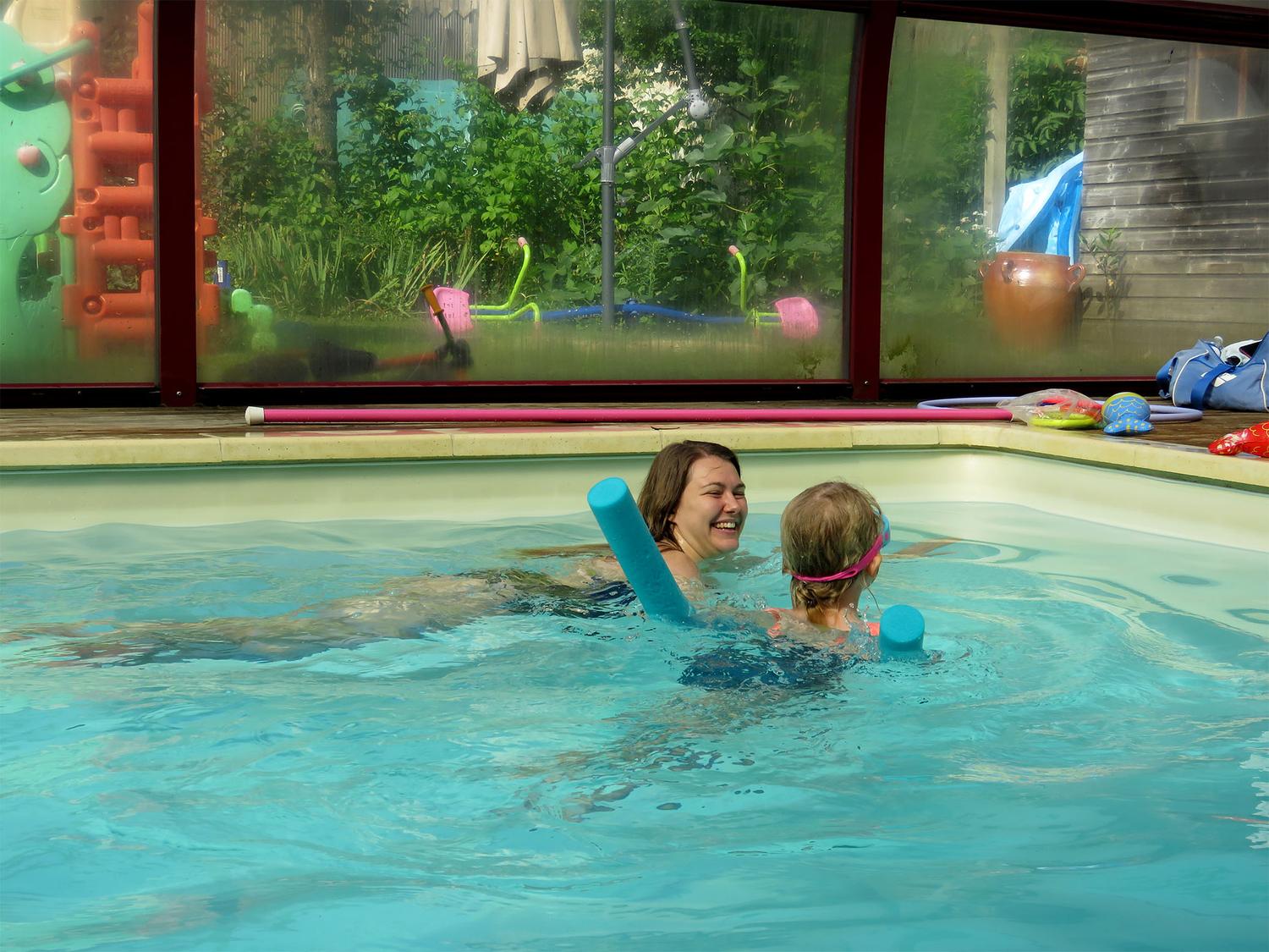 Cours de Natation, Chloé Razloznik / Éducateur Sportif Aquatique enfant